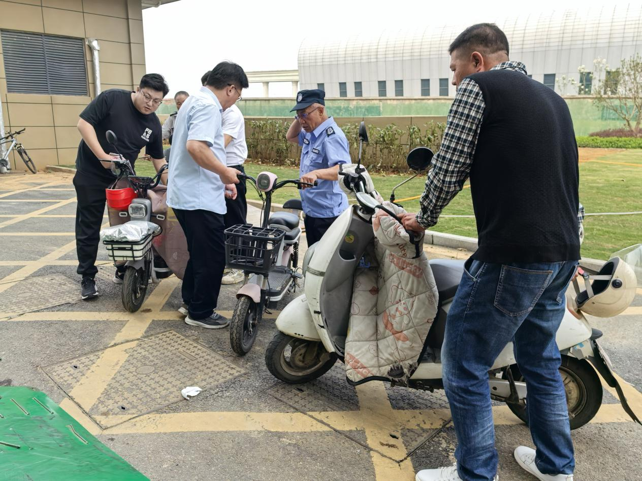 正在上传...