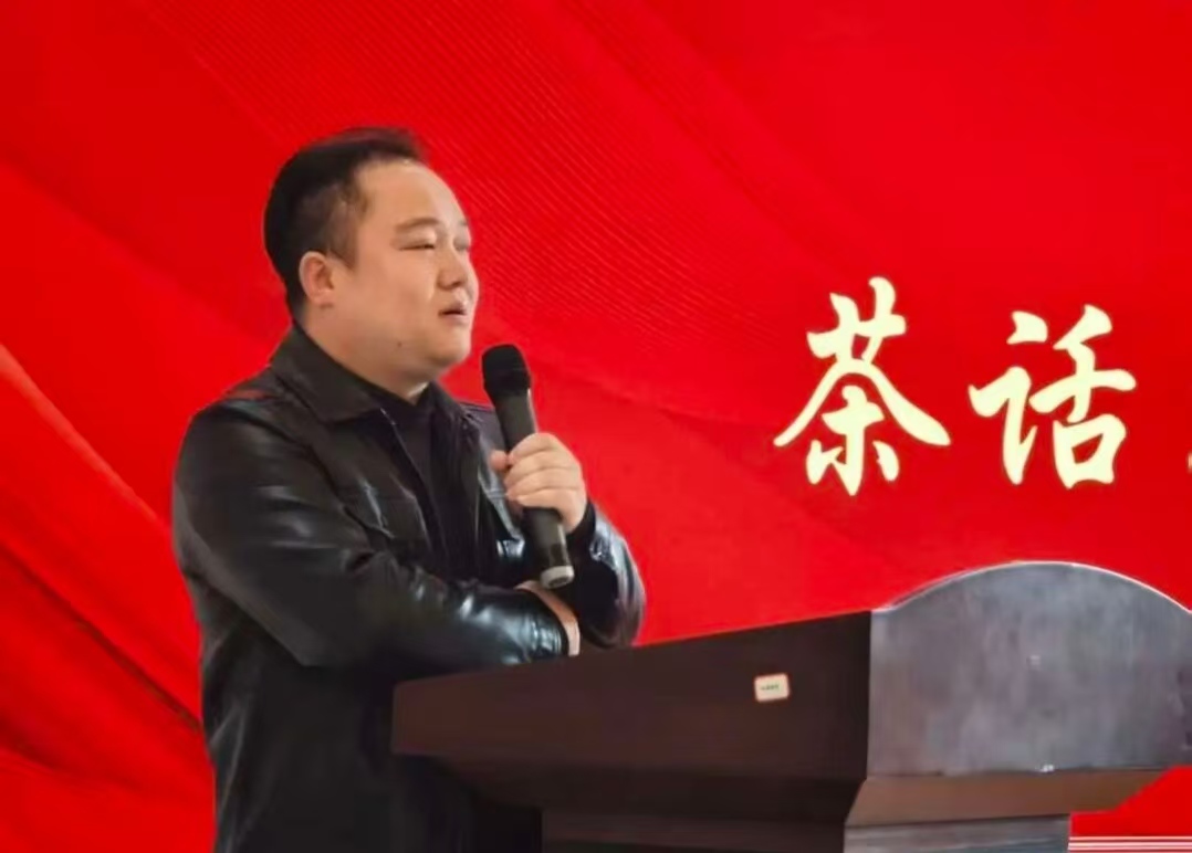 正在上传...