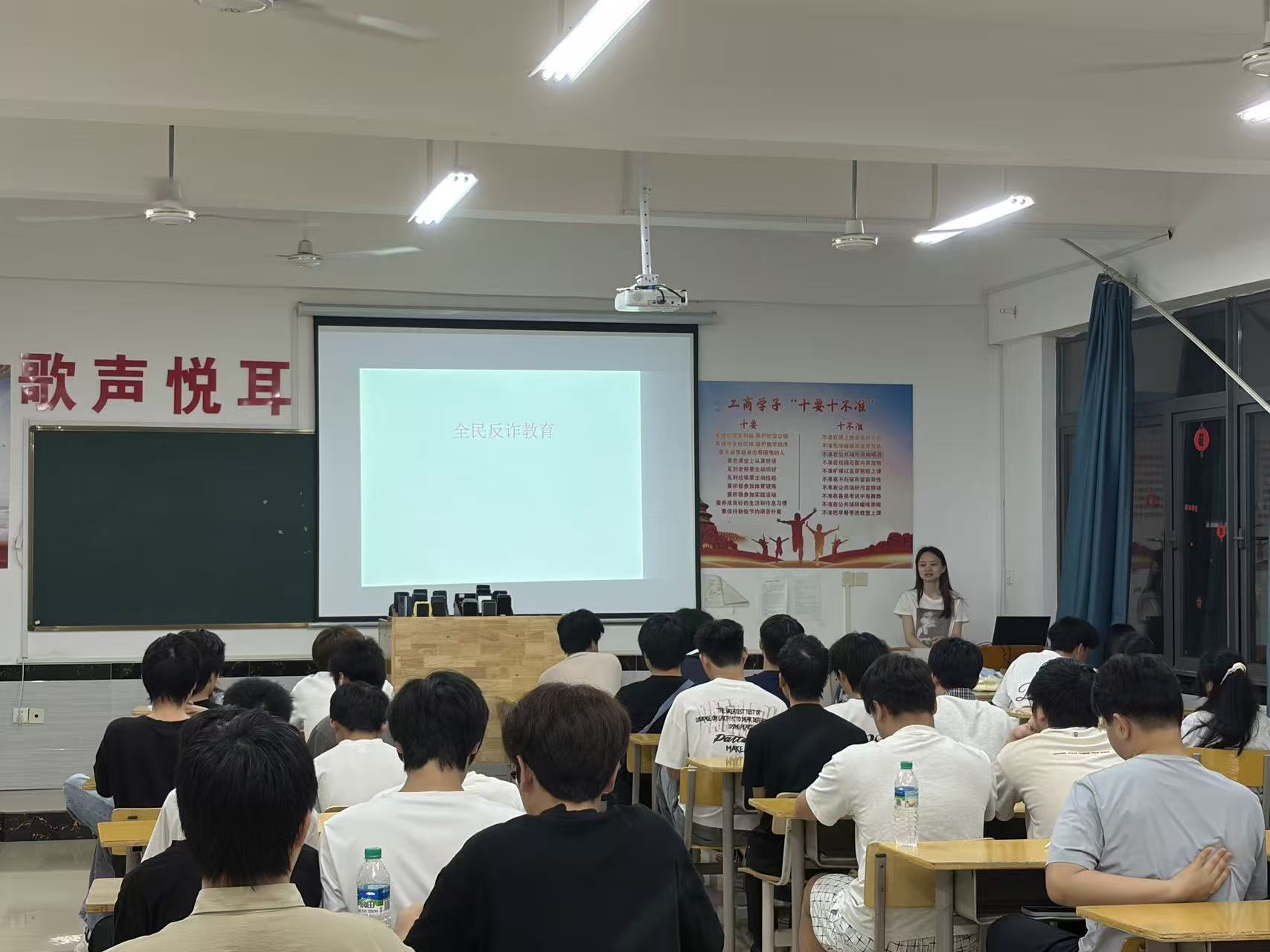 正在上传...